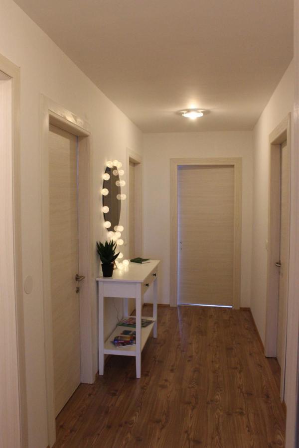 Guesthouse Hateigi 3 Hella Zewnętrze zdjęcie